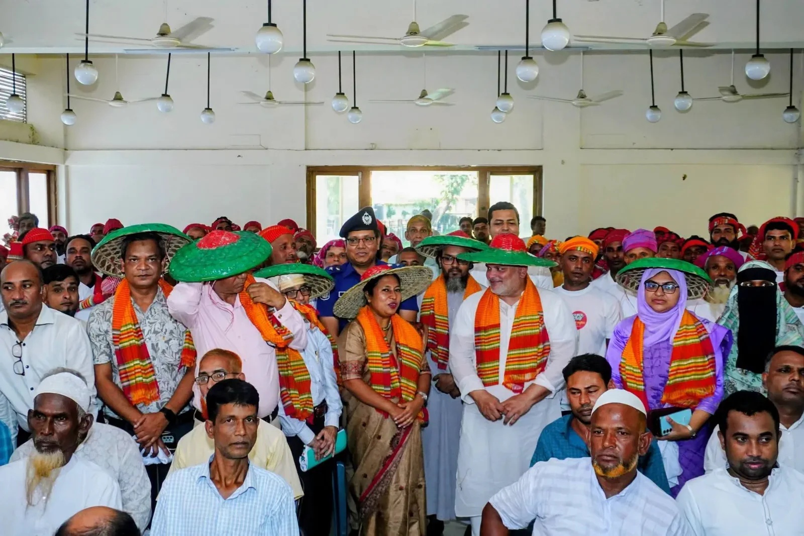 নকলায় ভিডিও কনফারেন্সে কৃষক কার্ড ও কৃষি উপকরণ সহায়তা বিতরণ