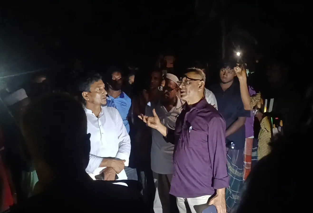 বকশীগঞ্জ থানার অফিসার ইনচার্জ (ওসি) মকবুল হোসেন খবর পেয়ে পুলিশ দ্রুত ঘটনাস্থলে গিয়ে লাশ উদ্ধার করে।