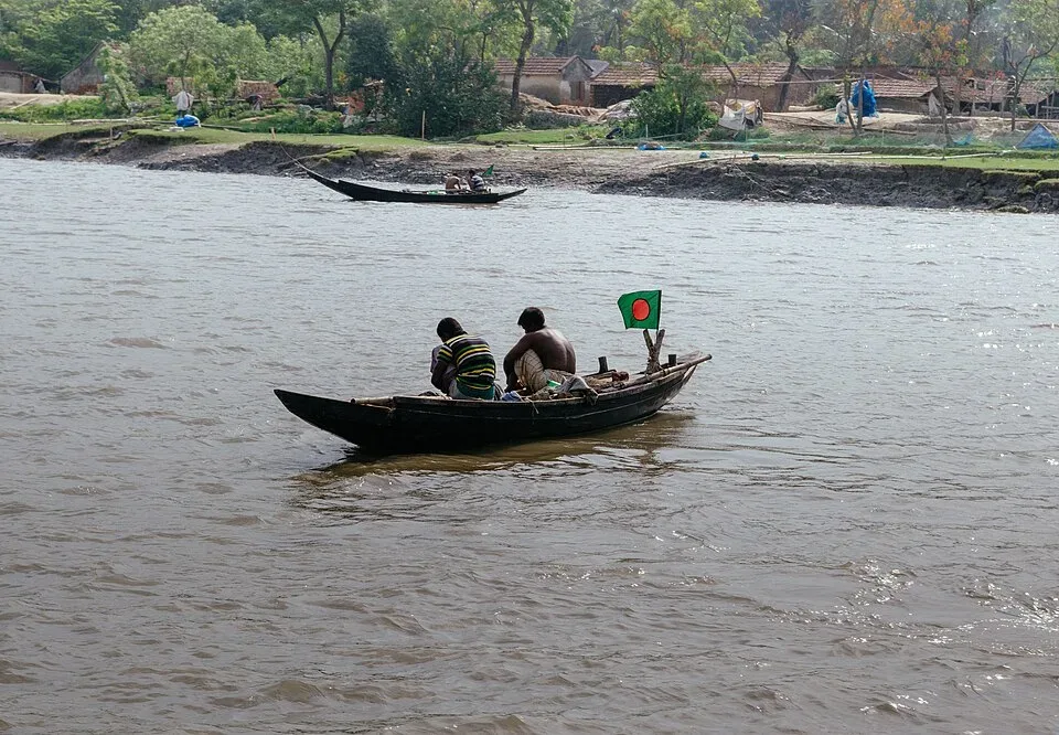 নদীকে ঘিরেই মানুষের বেঁচে থাকার গল্প