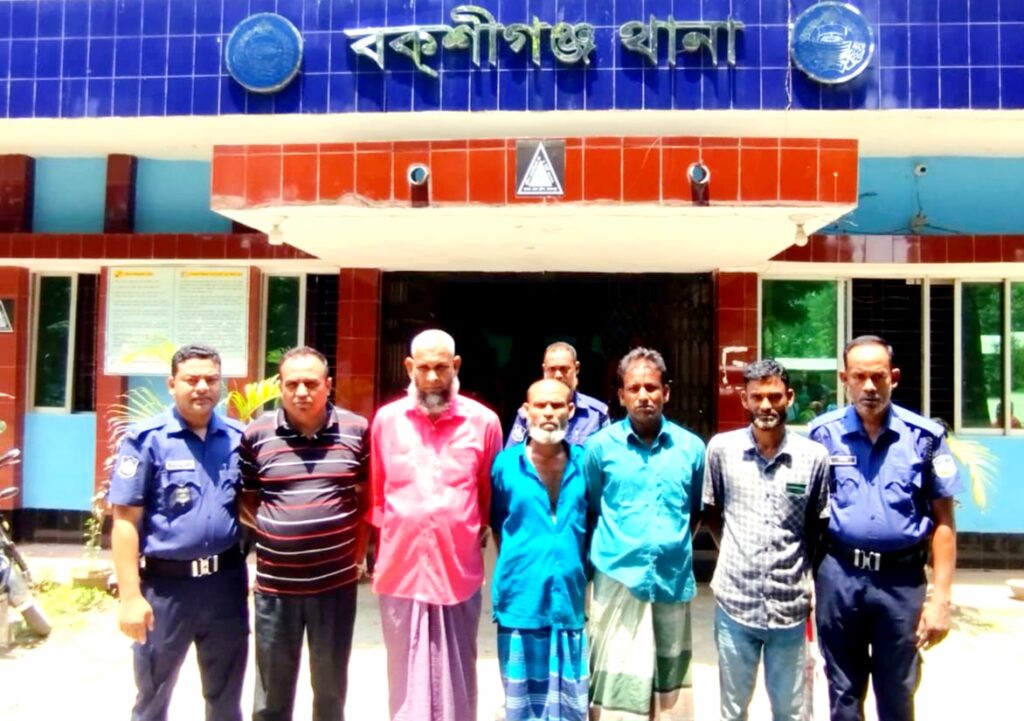 বকশীগ‌ঞ্জে অপারেশন ডেভিল হান্ট ও বি‌শেষ অ‌ভিযা‌নে আটক ৯